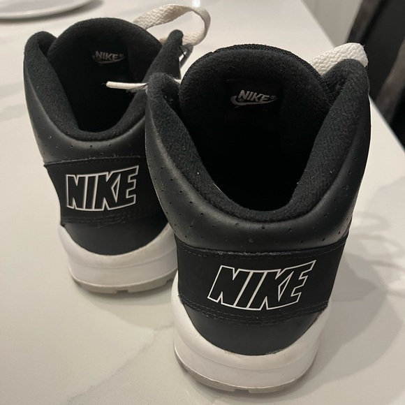Nike Air Trainer SC High - Kids size 4.5 - minimally worn. - Picture 3 of 6